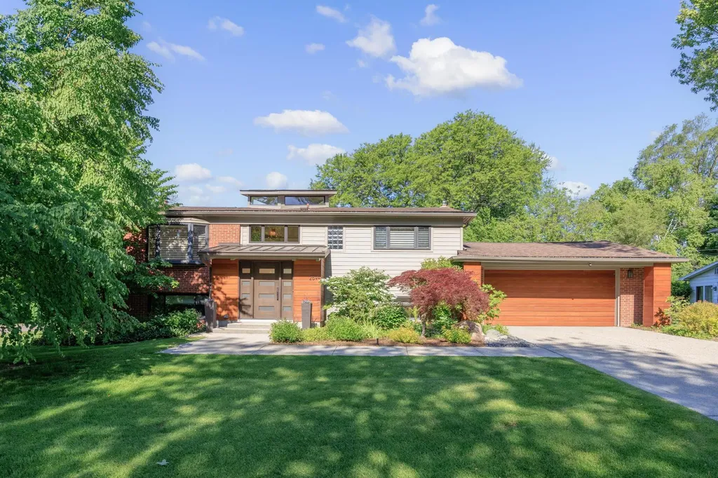 2694 Brady Drive Bloomfield Hills City MI 48304