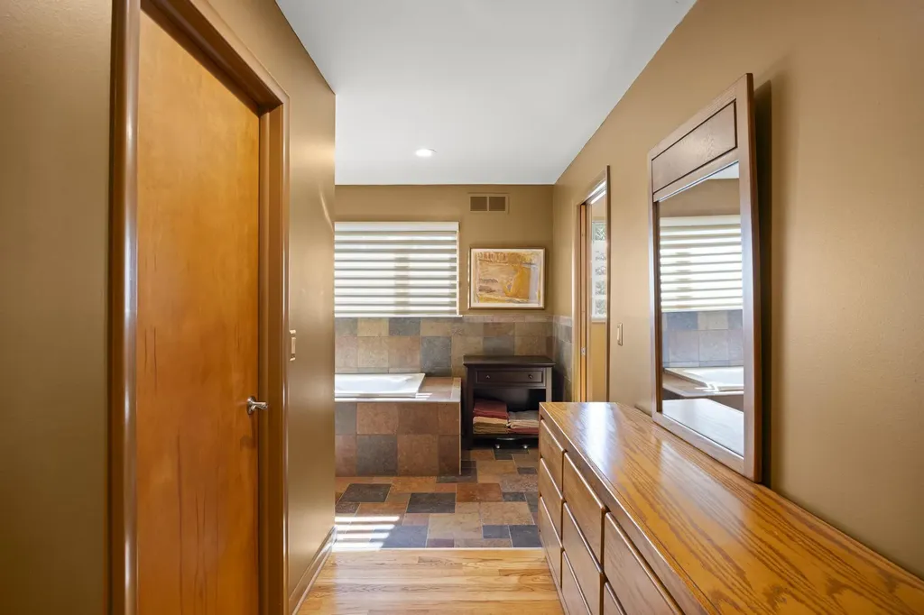 2694 Brady Drive Bloomfield Hills City MI 48304