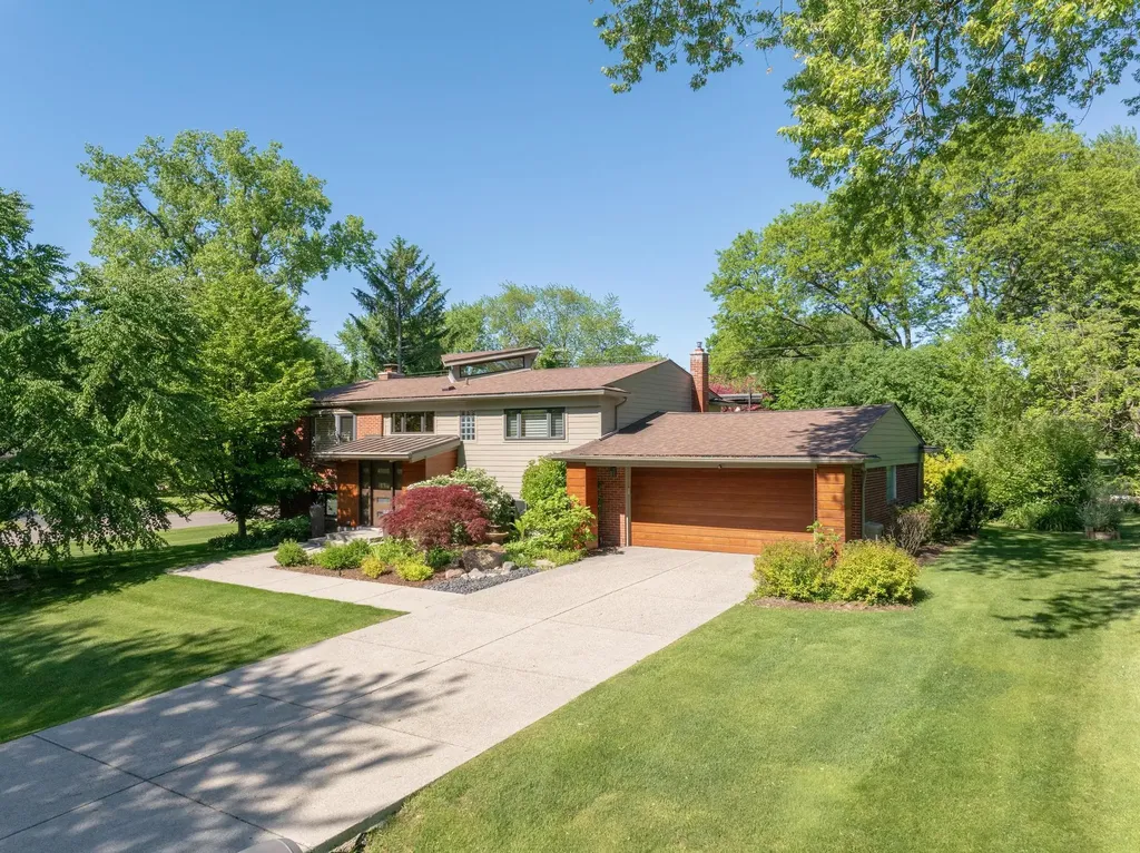 2694 Brady Drive Bloomfield Hills City MI 48304