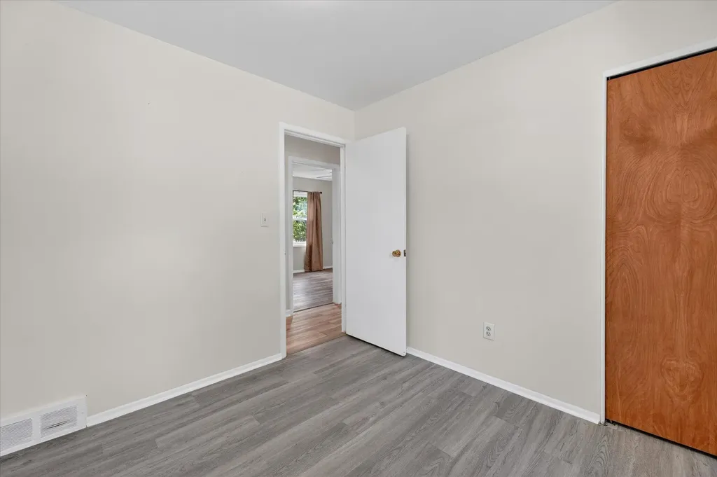385 Hollywood Drive Saline City MI 48176