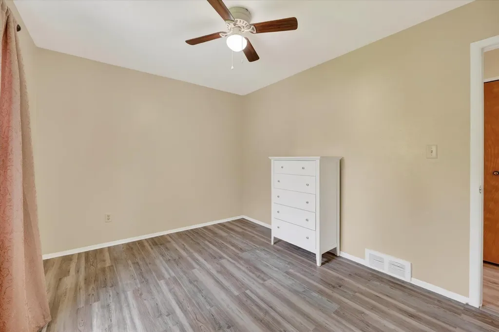 385 Hollywood Drive Saline City MI 48176