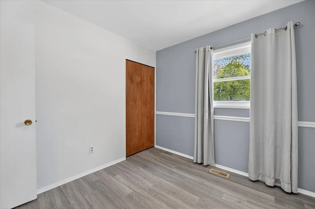 385 Hollywood Drive Saline City MI 48176