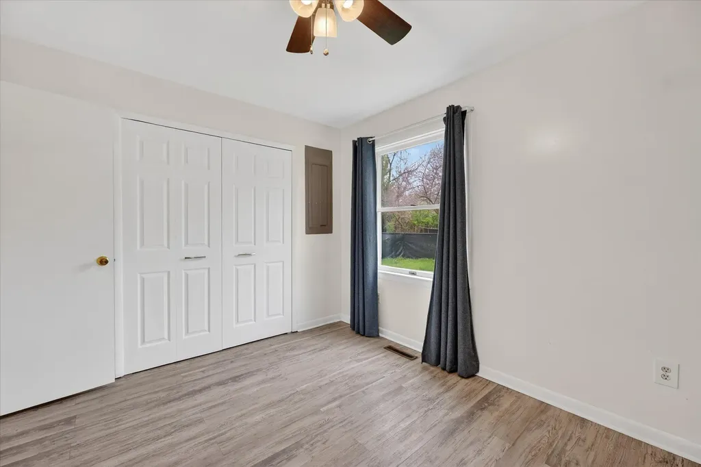 385 Hollywood Drive Saline City MI 48176