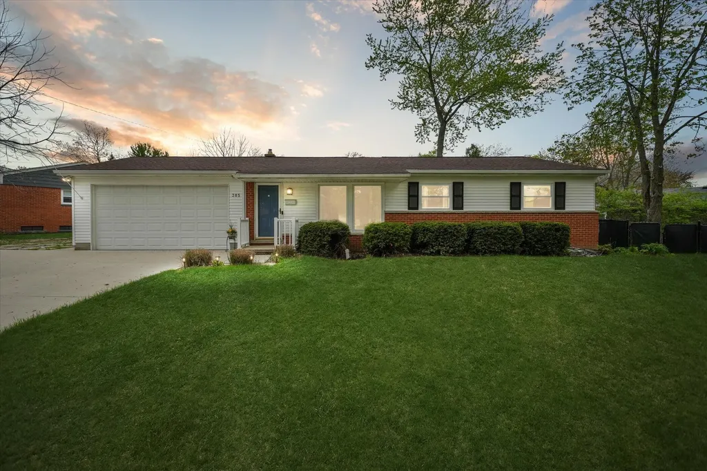 385 Hollywood Drive Saline City MI 48176