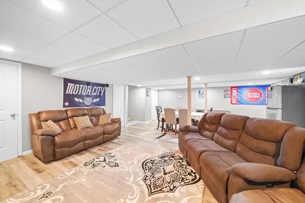 4132 Stone Post Road Berlin Charter Township MI 48166