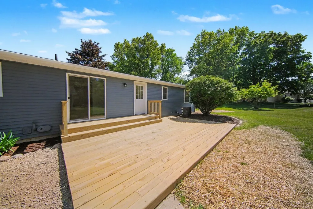 106 Orourke Court Columbia Township MI 49230