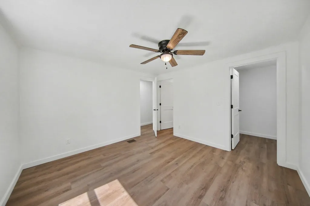 106 Orourke Court Columbia Township MI 49230