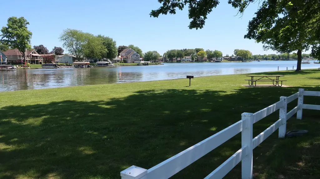 106 Orourke Court Columbia Township MI 49230