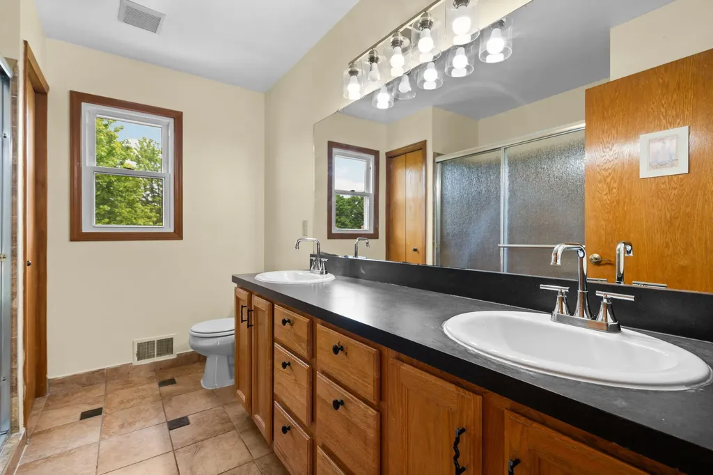 2956 Leslie Park Circle Ann Arbor City MI 48105
