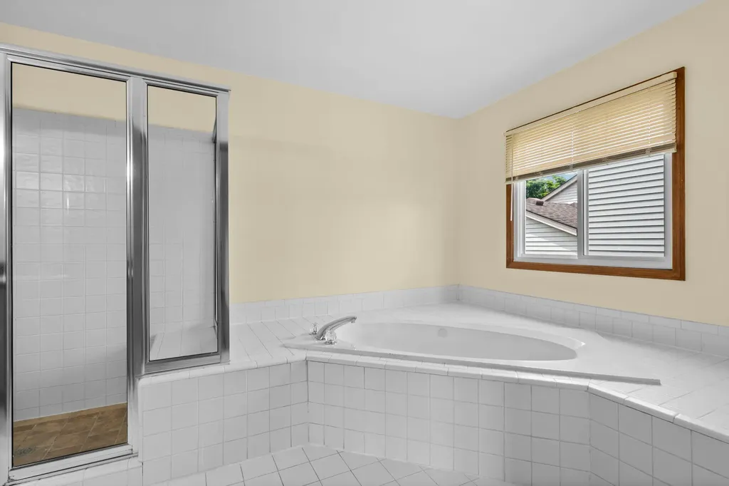 2956 Leslie Park Circle Ann Arbor City MI 48105