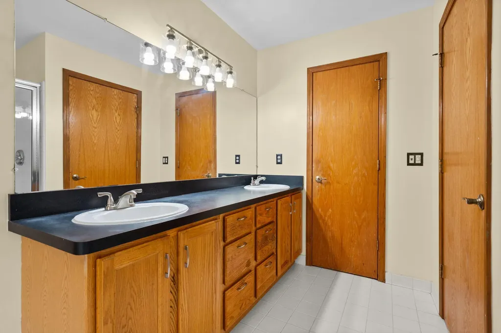 2956 Leslie Park Circle Ann Arbor City MI 48105