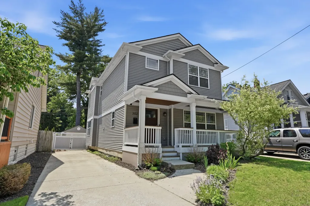 302 Dewey Street Royal Oak City MI 48067