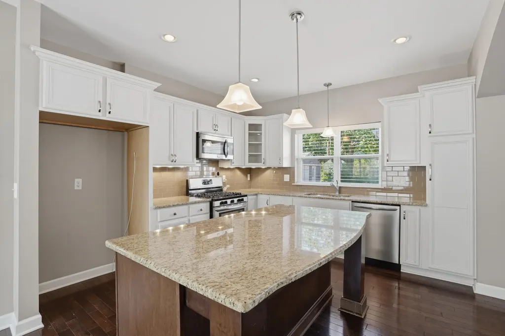 302 Dewey Street Royal Oak City MI 48067