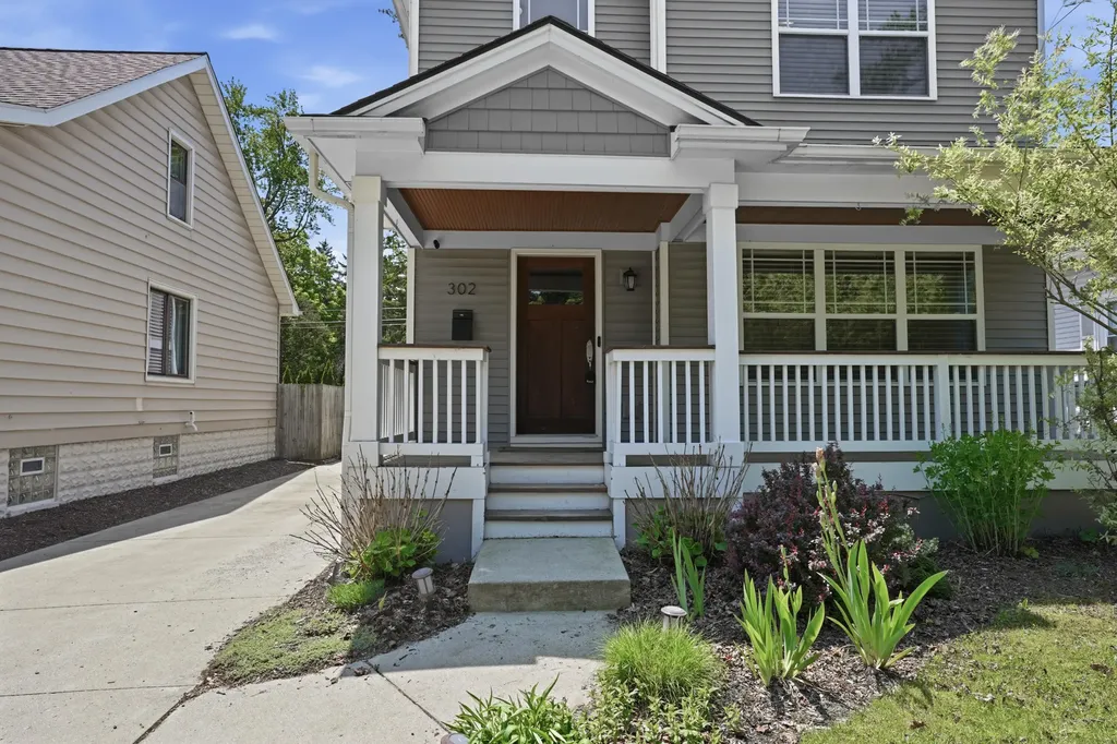 302 Dewey Street Royal Oak City MI 48067