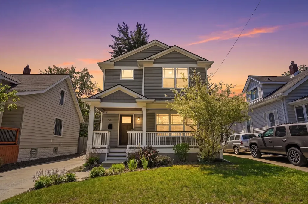 302 Dewey Street Royal Oak City MI 48067