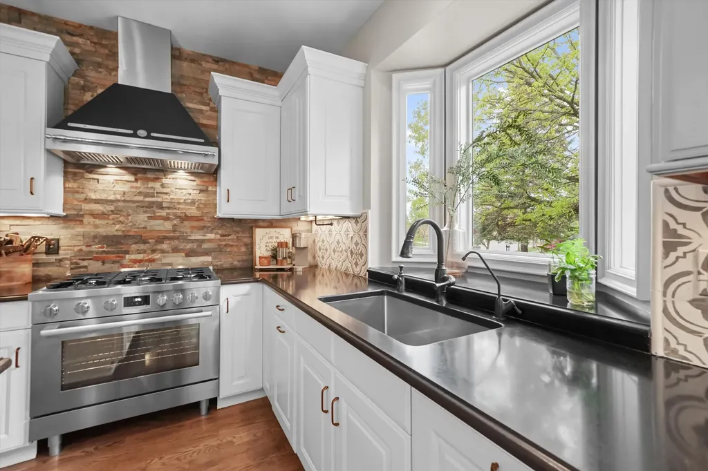 46571 Galway Drive Novi City MI 48374