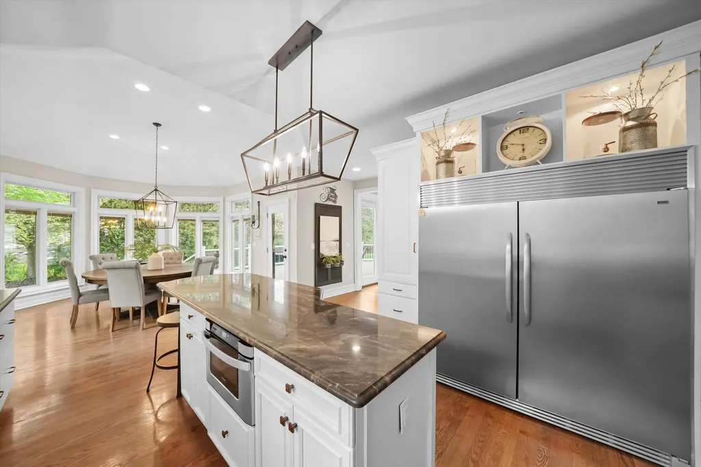 46571 Galway Drive Novi City MI 48374