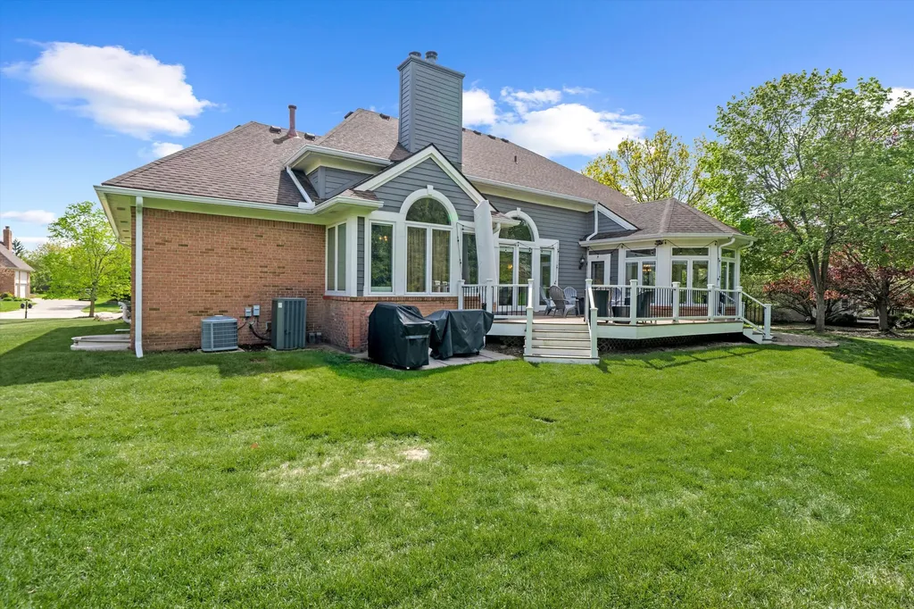 46571 Galway Drive Novi City MI 48374