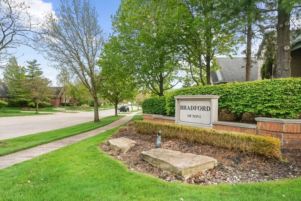 46571 Galway Drive Novi City MI 48374