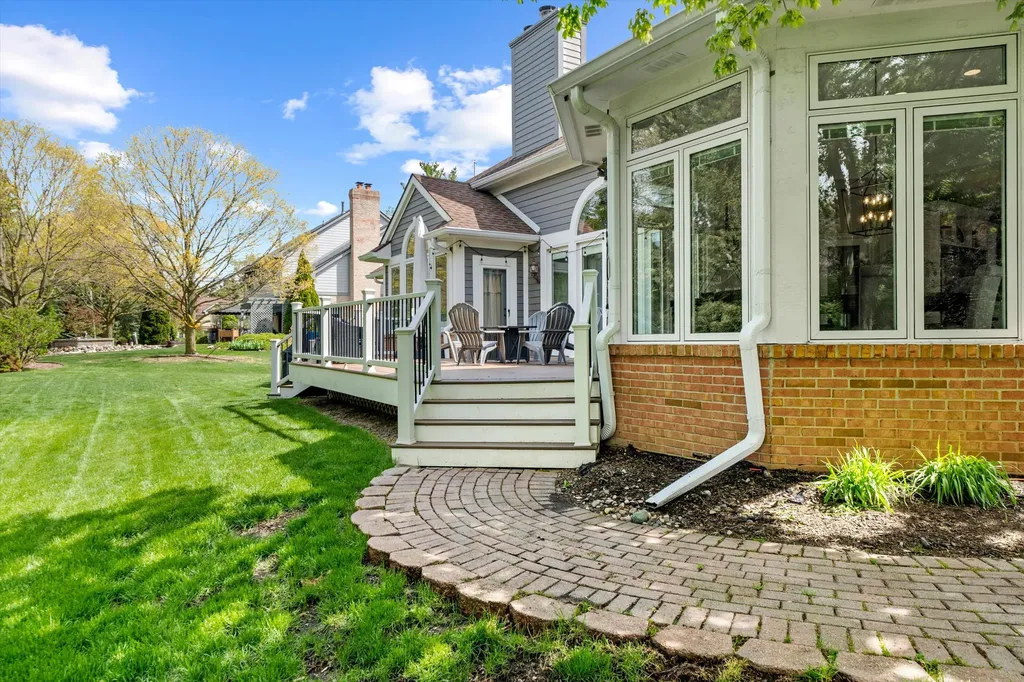 46571 Galway Drive Novi City MI 48374