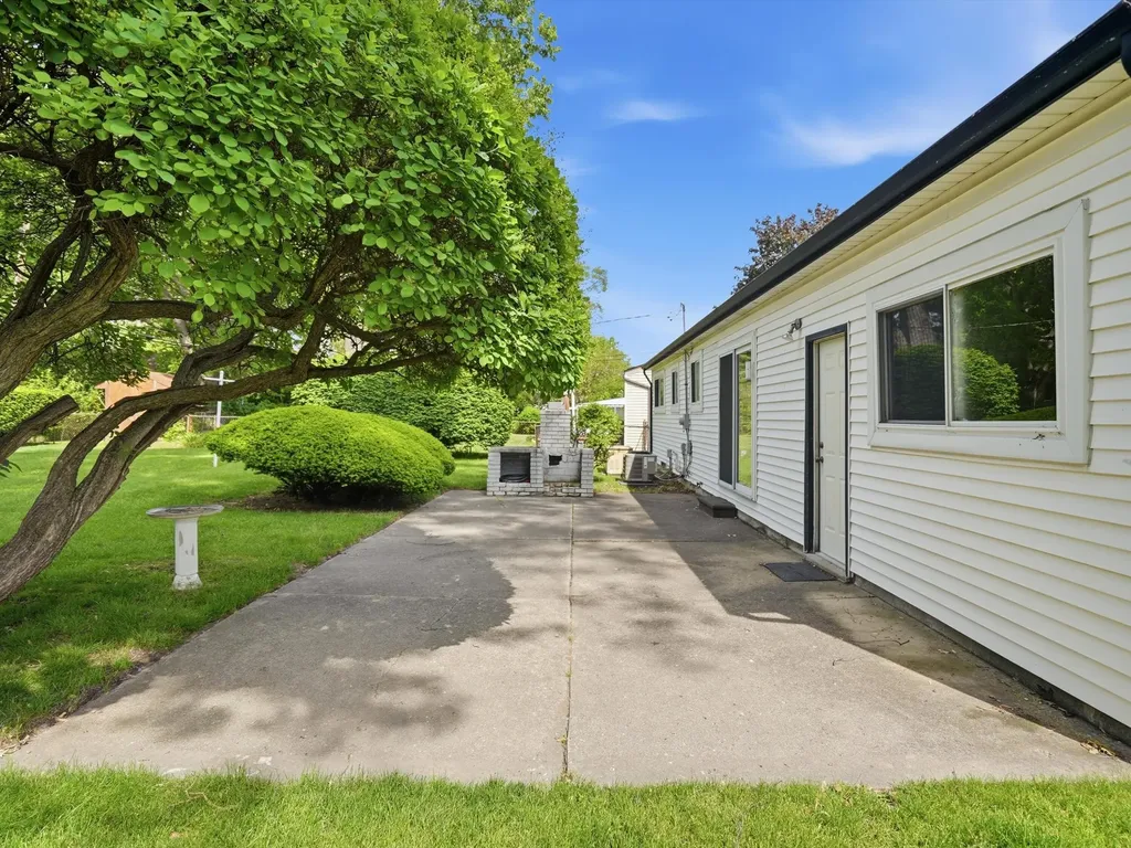 12641 Raleigh Drive Sterling Heights City MI 48313