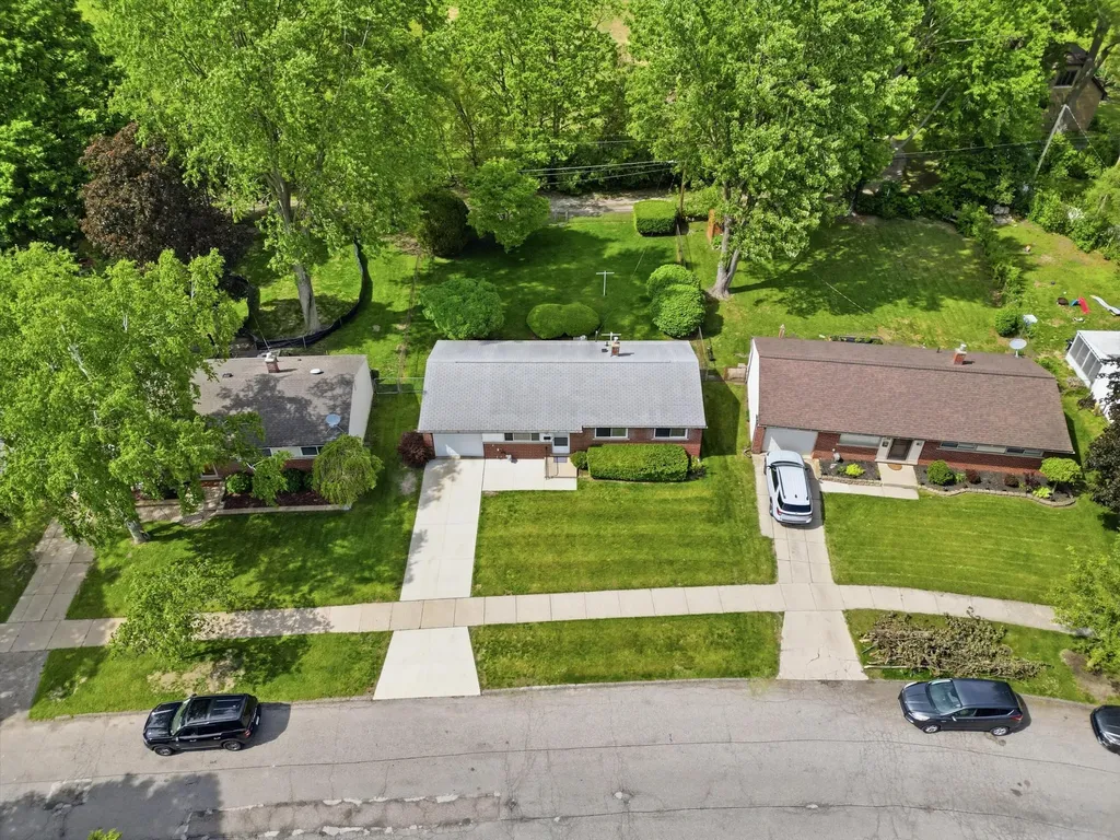 12641 Raleigh Drive Sterling Heights City MI 48313