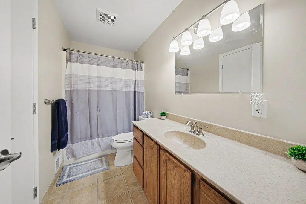7496 Kingsley Drive Cambridge Township MI 49265