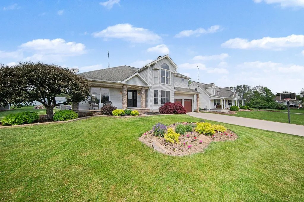 7496 Kingsley Drive Cambridge Township MI 49265
