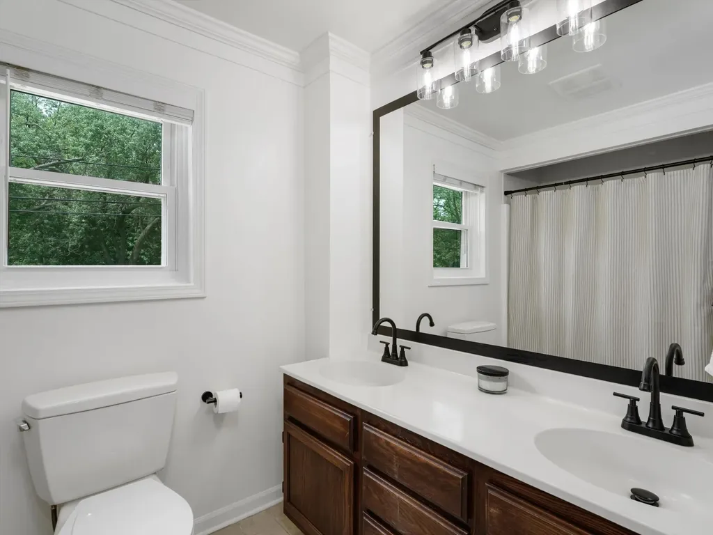 2938 Dearborn Avenue Rochester Hills City MI 48309