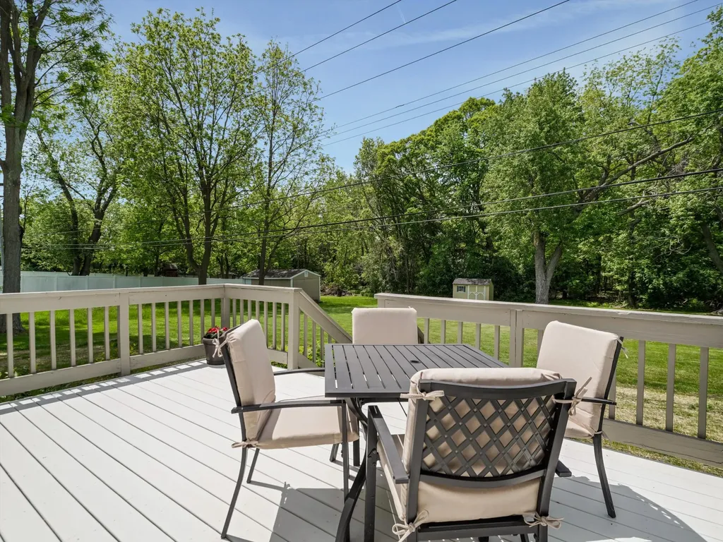 2938 Dearborn Avenue Rochester Hills City MI 48309