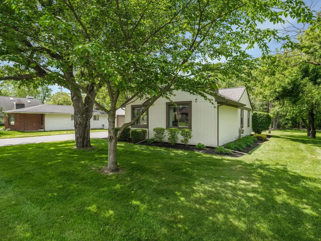 2938 Dearborn Avenue Rochester Hills City MI 48309