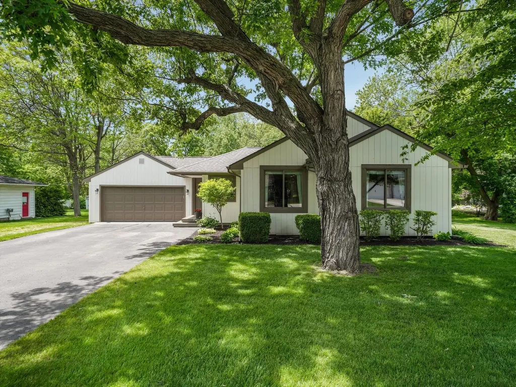 2938 Dearborn Avenue Rochester Hills City MI 48309