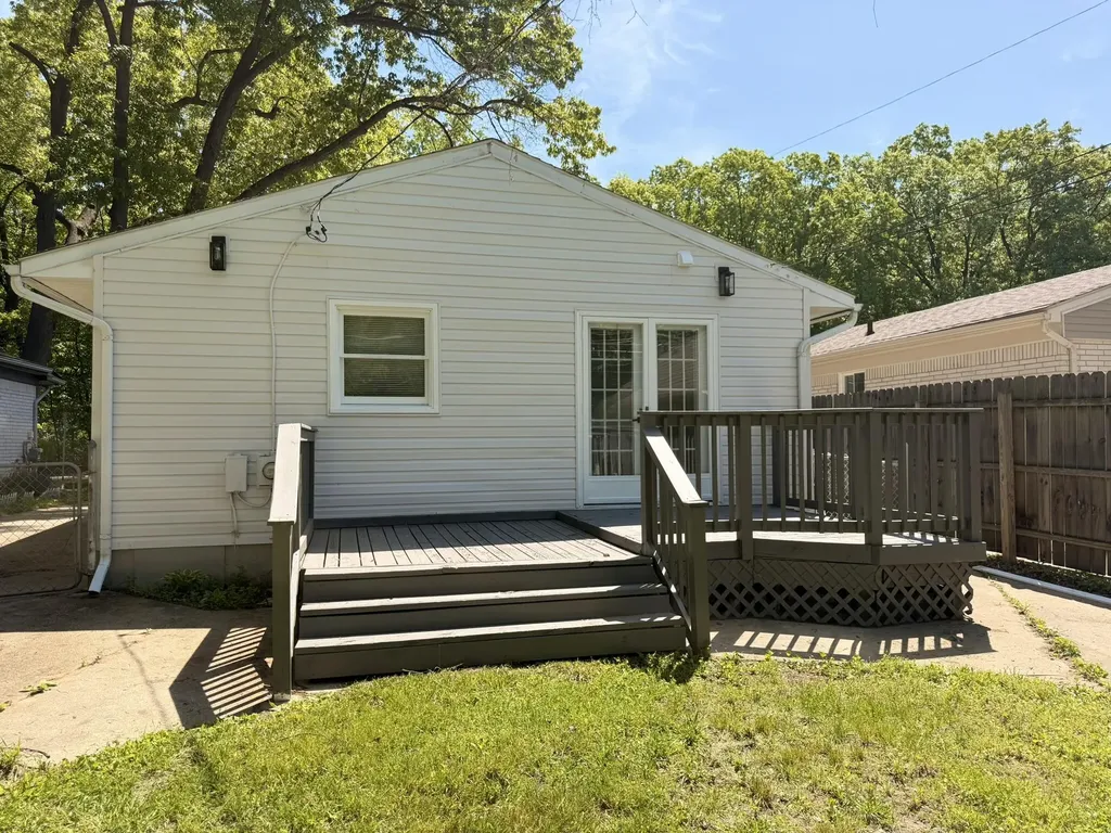 6145 N Dowling Avenue Westland City MI 48185