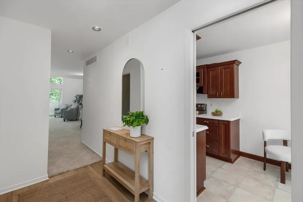 2112 Overlook Court Ann Arbor City MI 48103