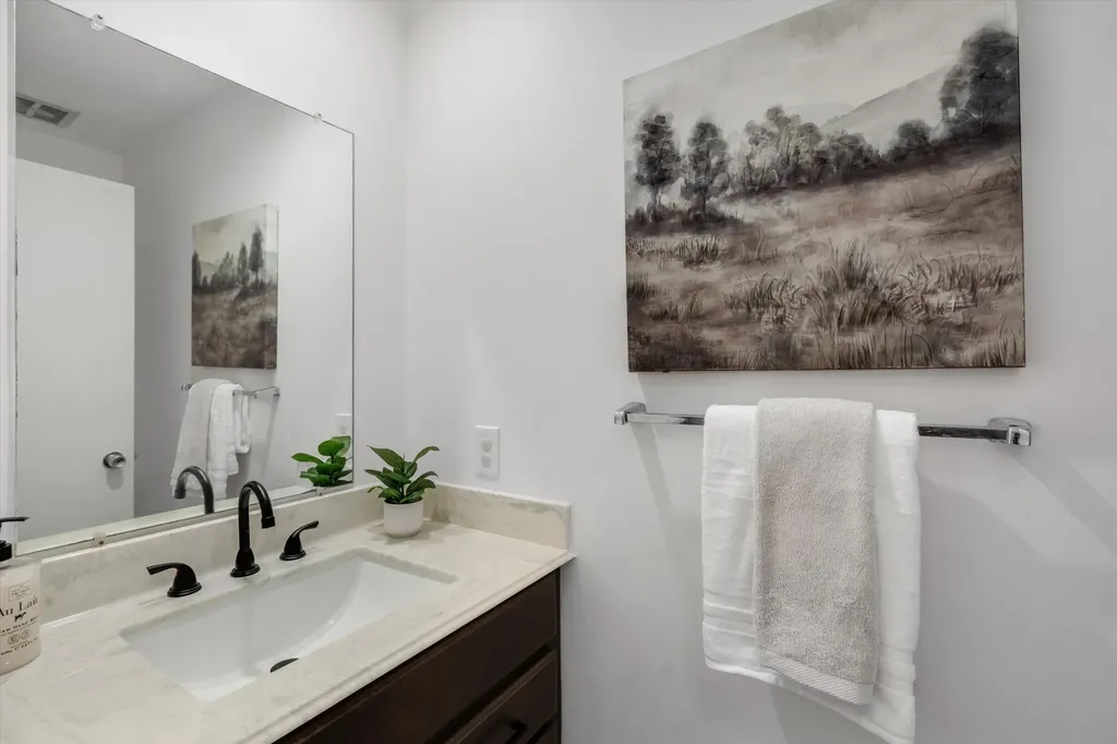 2112 Overlook Court Ann Arbor City MI 48103