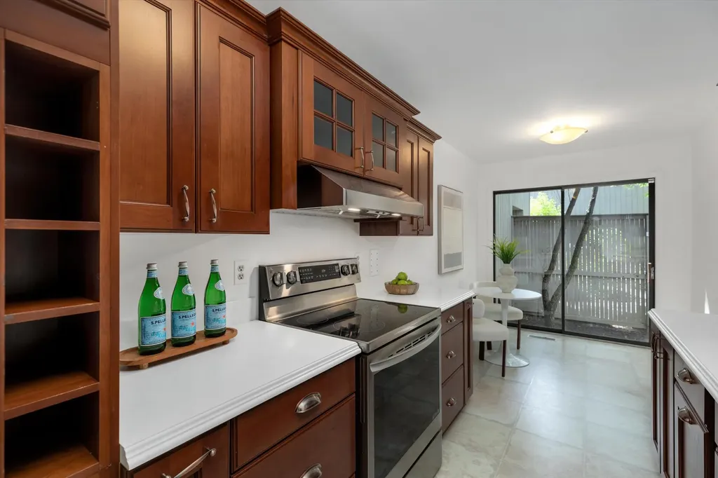 2112 Overlook Court Ann Arbor City MI 48103