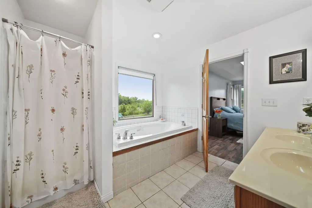 1298 E Carleton Road Madison Charter Township MI 49221