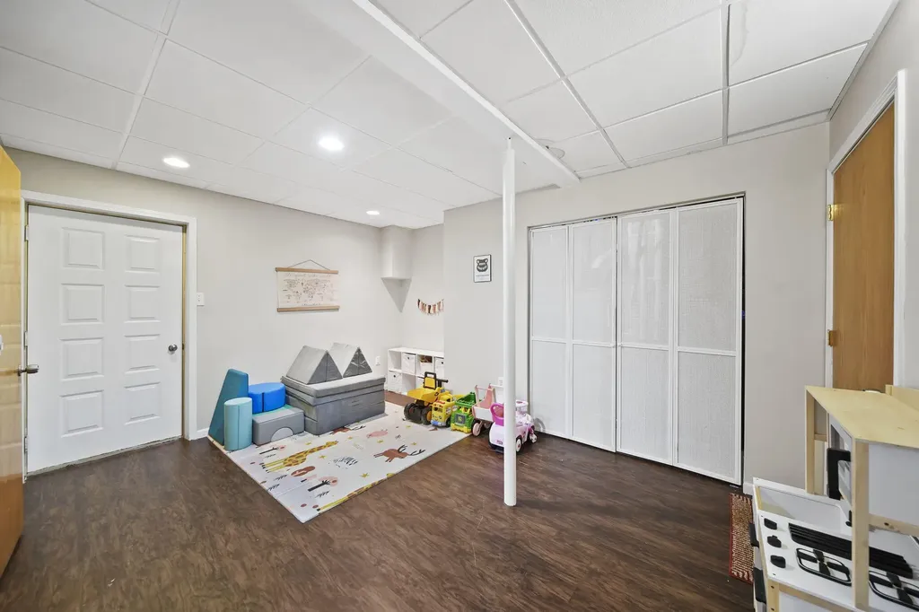 1298 E Carleton Road Madison Charter Township MI 49221