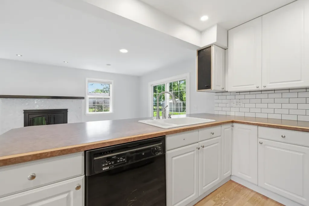 10052 Wolfriver Drive Plymouth Charter Township MI 48170