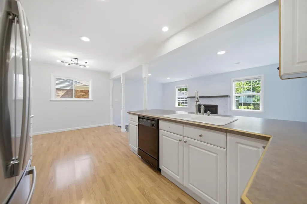10052 Wolfriver Drive Plymouth Charter Township MI 48170