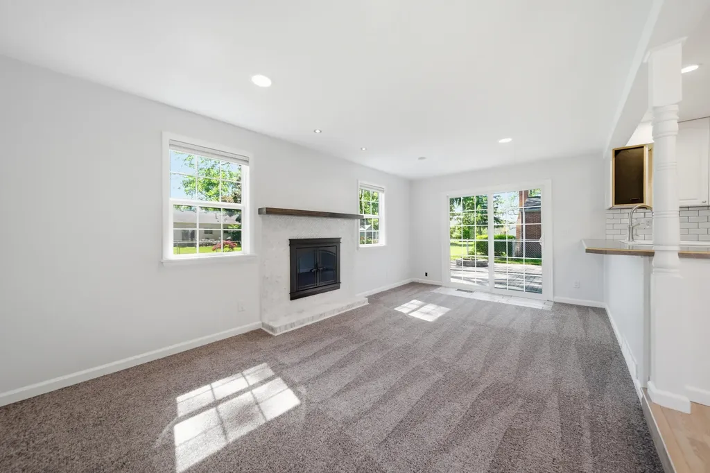 10052 Wolfriver Drive Plymouth Charter Township MI 48170
