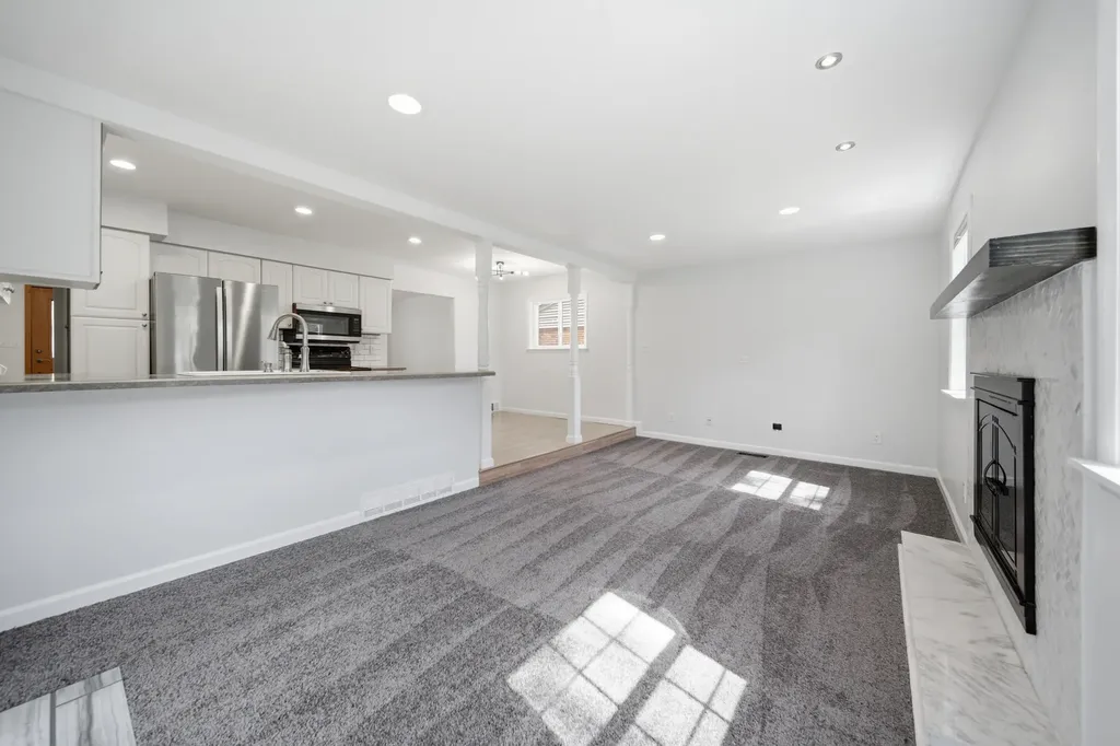 10052 Wolfriver Drive Plymouth Charter Township MI 48170