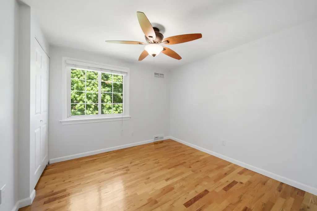 10052 Wolfriver Drive Plymouth Charter Township MI 48170