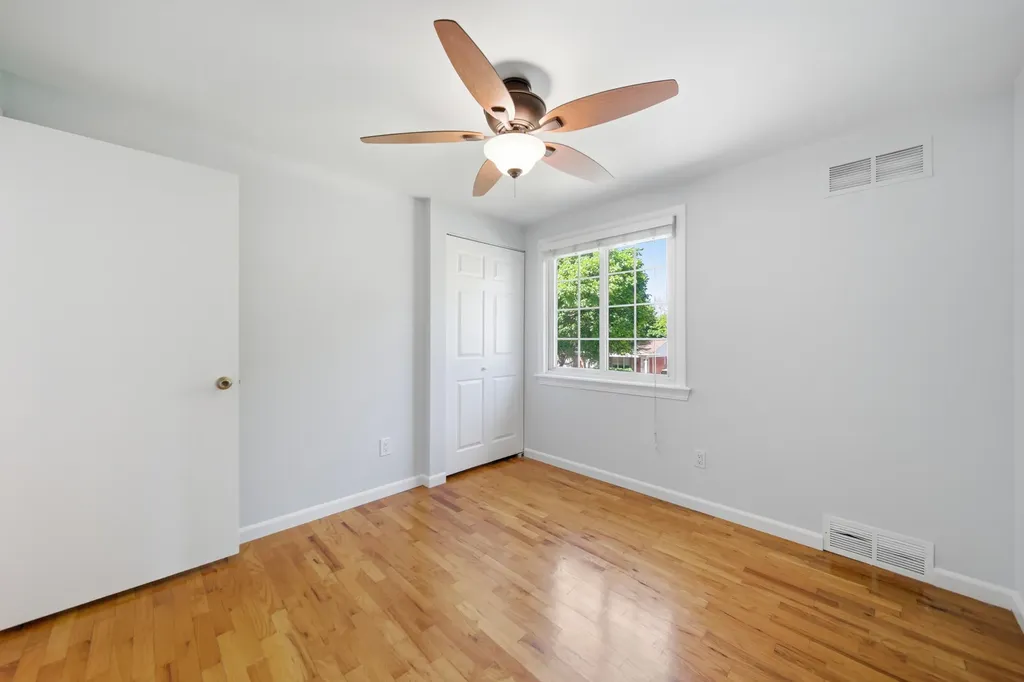 10052 Wolfriver Drive Plymouth Charter Township MI 48170
