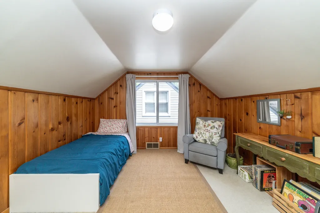 1136 Lester Avenue Ypsilanti Charter Township MI 48198