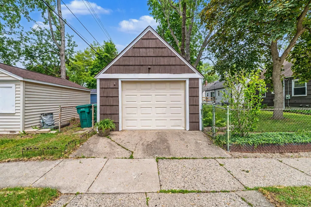 1136 Lester Avenue Ypsilanti Charter Township MI 48198