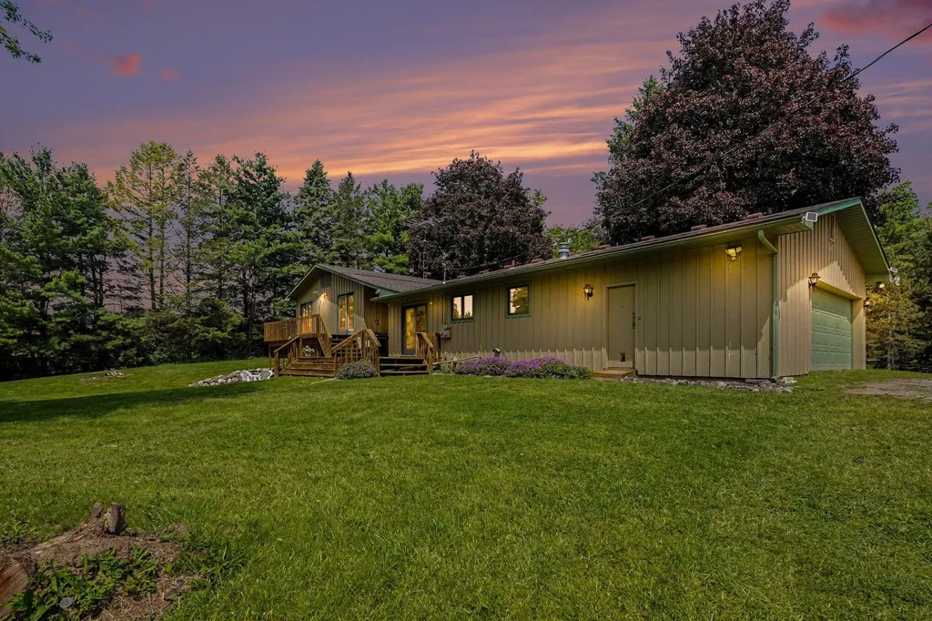 13650 Spencer Road Brighton Township MI 48380