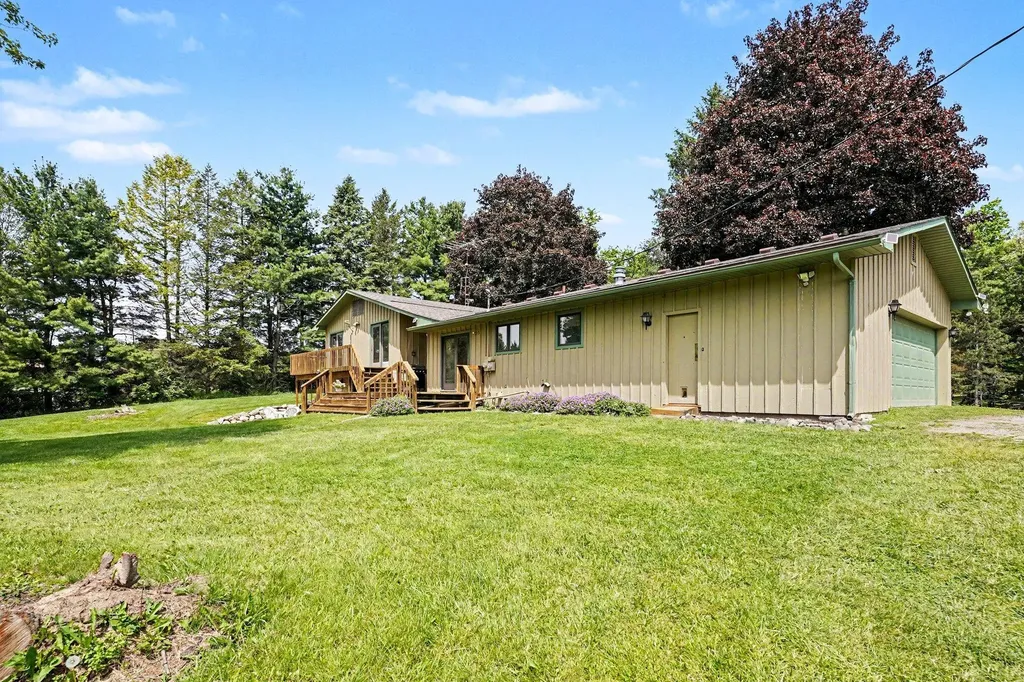 13650 Spencer Road Brighton Township MI 48380