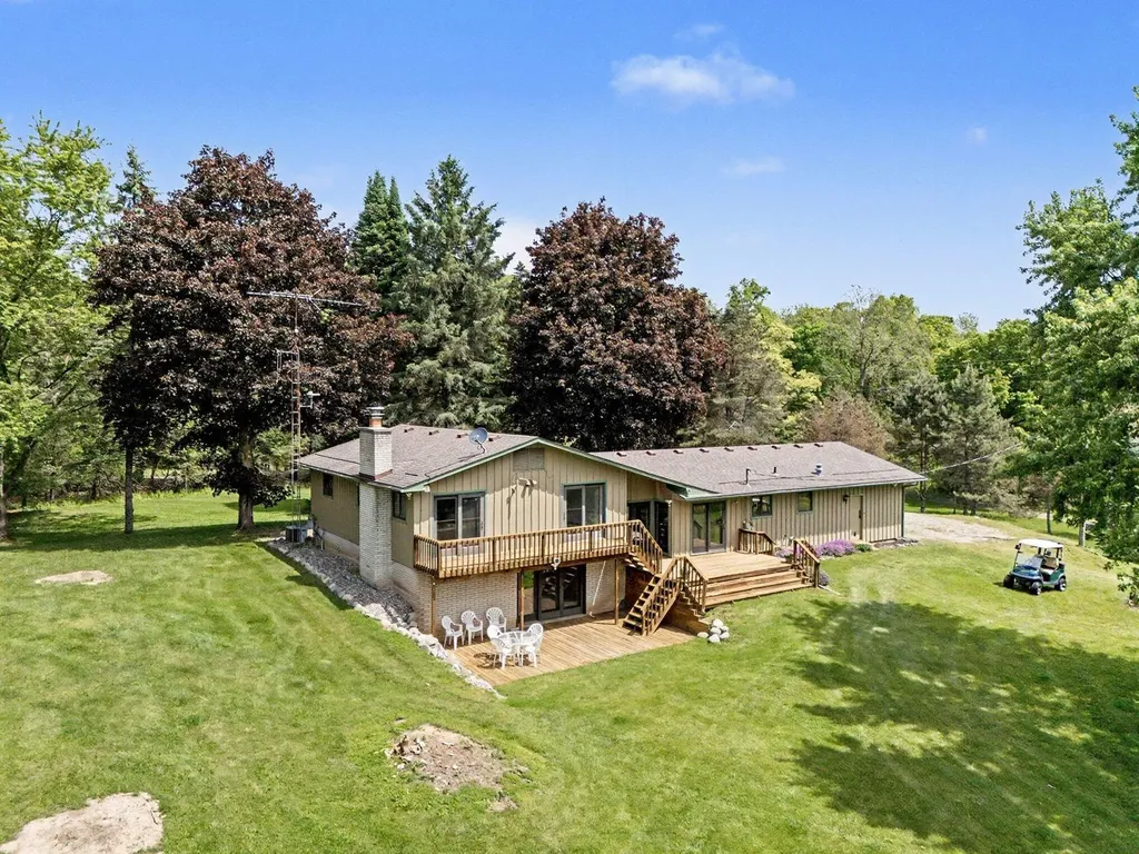 13650 Spencer Road Brighton Township MI 48380