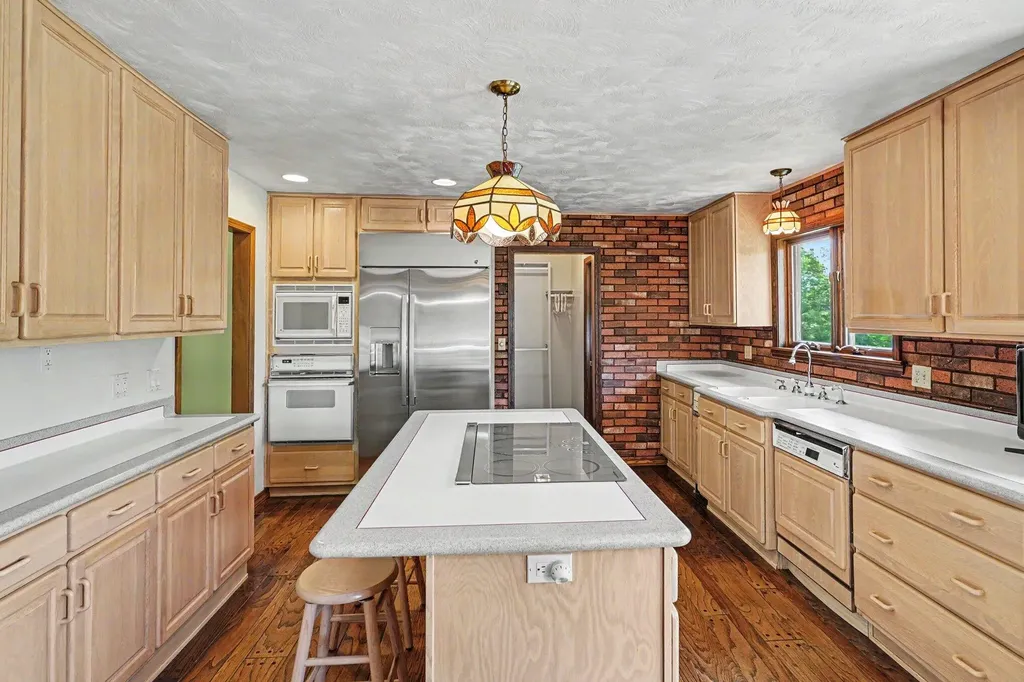 13650 Spencer Road Brighton Township MI 48380